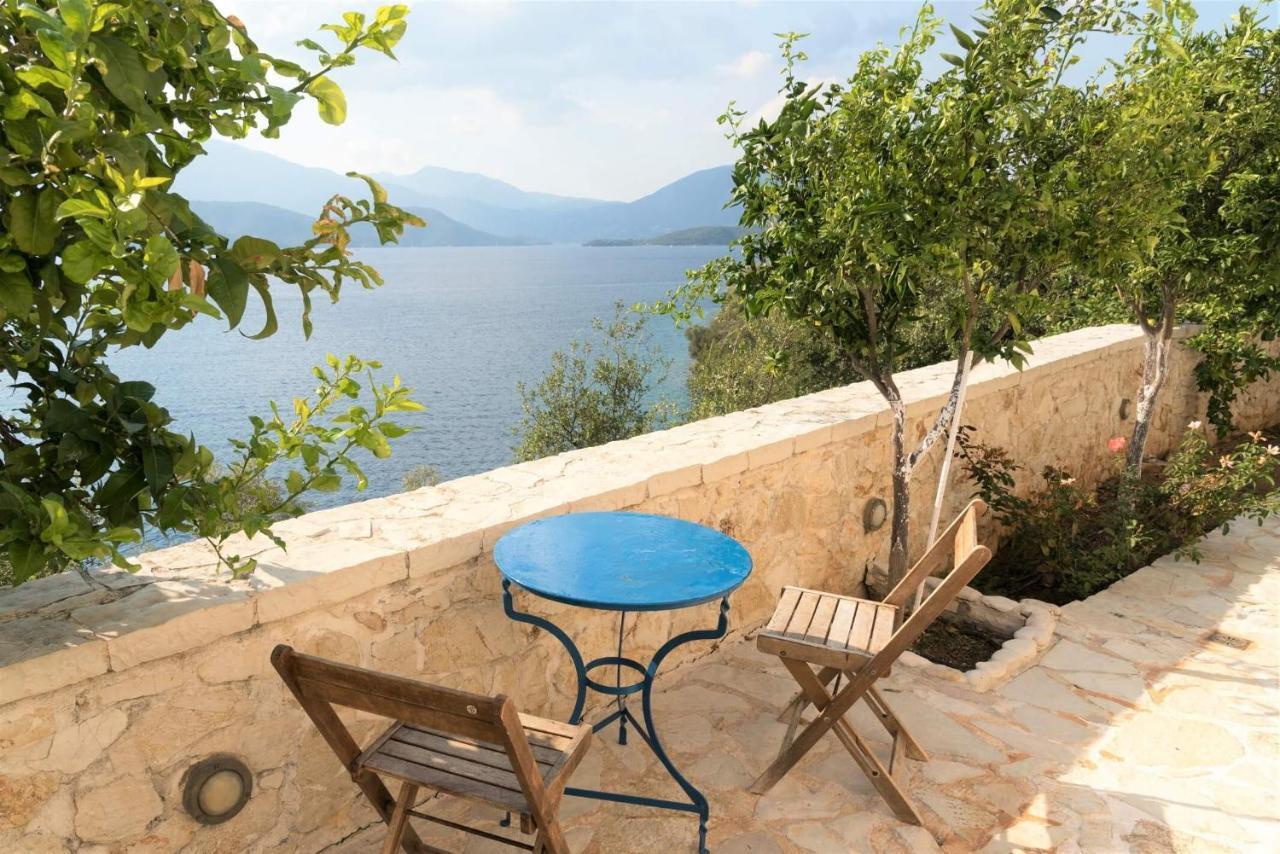 Meganisi Blue Apartment Spartokhórion Dış mekan fotoğraf